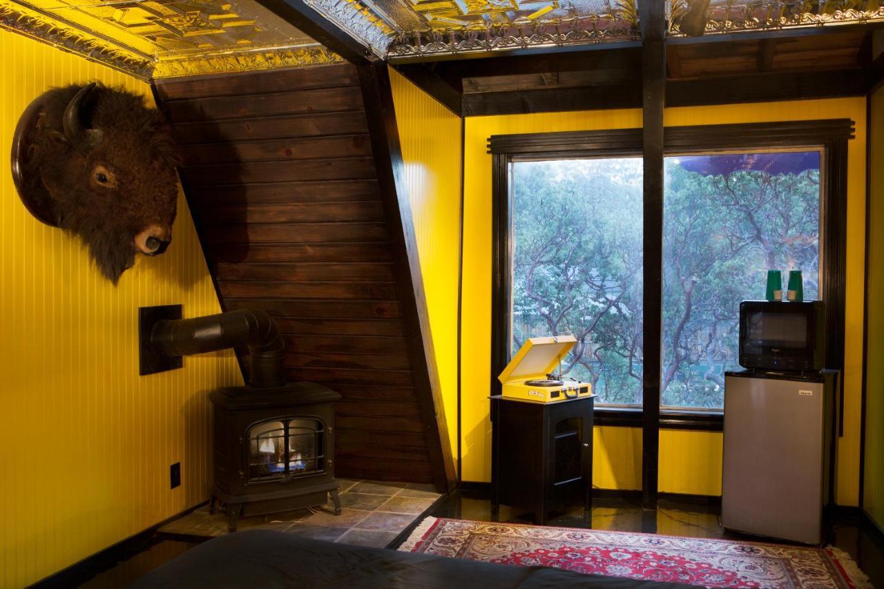 Hicksville Pines Chalets & Motel Idyllwild Luaran gambar